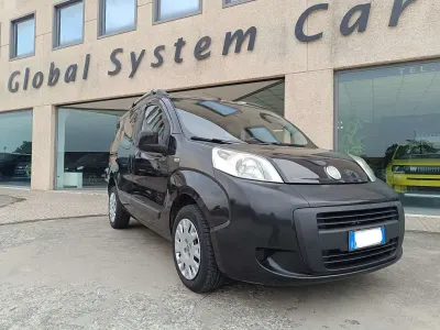 Usata Fiat Qubo Trekking 75 CV (55 kW) 2011 Nero Monovolume