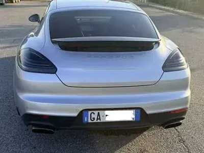 Usata Porsche Panamera 300 CV (220 kW) 2015 Utilitaria