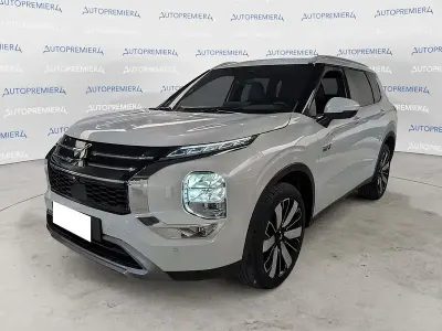 Usata Mitsubishi Outlander P-HEV