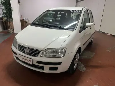 Usata Fiat Idea 80 CV (58 kW) 2009 Bianco Monovolume