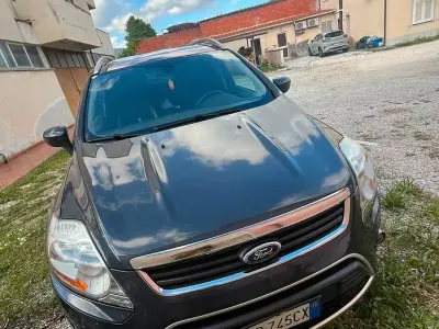 Usata Ford Kuga Titanium 140 CV (102 kW) 2011 Blu SUV