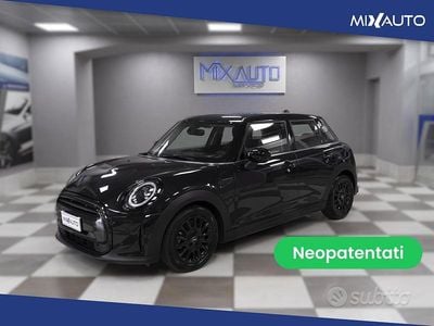 Usata Mini Cooper Classic 136 CV (100 kW) 2022 Nero Utilitaria
