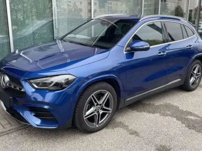 Usata Mercedes GLA200 AMG Line Premium 150 CV (110 kW) 2024 Blu/azzurro SUV