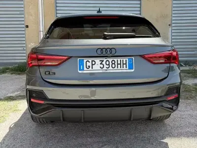 Usata Audi Q3 150 CV (110 kW) 2023 Grigio SUV