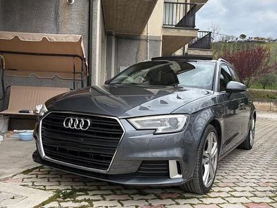 Gebraucht Audi A3 110 PS (80 kW) 2019 Grau Limousine