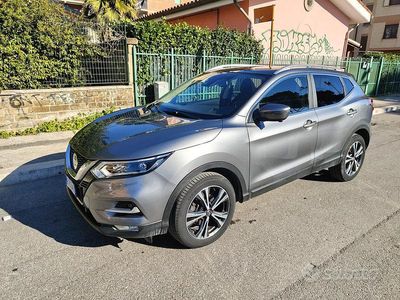 Usado Nissan Qashqai N-Connecta 116 CV (85 kW) 2019 Gris SUV