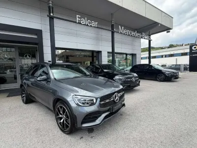 Usata Mercedes GLC220 Premium 194 CV (142 kW) 2022 Grigio selenite SUV