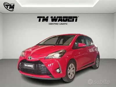Usata Toyota Yaris Active 72 CV (52 kW) 2019 Rosso Berlina