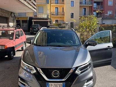 Usata Nissan Qashqai N-Connecta 115 CV (84 kW) 2018 Grigio SUV