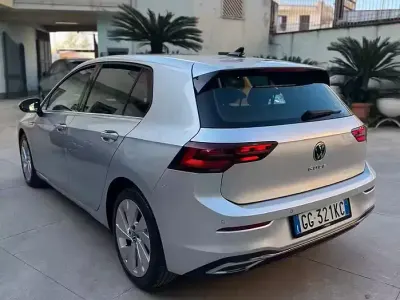 Używany VW Golf VII Style 116 KM (85 kW) 2021 Szary Hatchback
