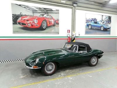 Usata Jaguar E-Type 245 CV (180 kW) 1967 Verde Cabrio
