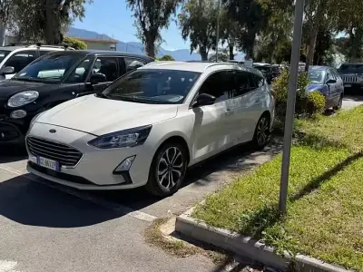 Usata Ford Focus Active 120 CV (88 kW) 2020 Beige Station wagon