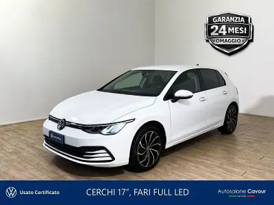 Usata VW Golf VIII Life 116 CV (85 kW) 2024 Pure white Utilitaria