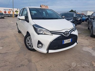 Bianco Usata 2014 Toyota Yaris Lounge Berlina | 8900 € (Buon prezzo)