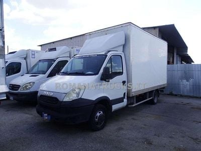 Usata Iveco Daily 126 CV (92 kW) 2014 Bianco Furgone