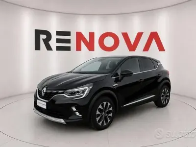 Usata Renault Captur Techno 101 CV (74 kW) 2023 Nero SUV