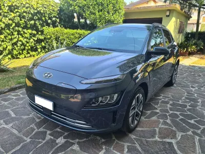 Usata Hyundai Kona 26 kW (36 CV) 2024 Grigio SUV