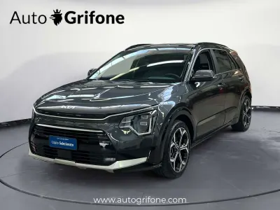 Usata Kia Niro Premium 140 CV (102 kW) 2023 Arancione SUV