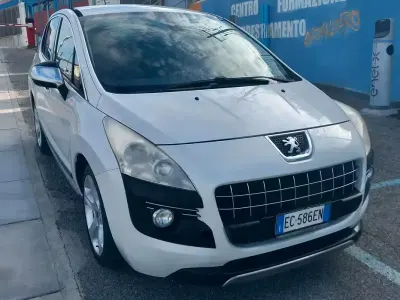 Usata Peugeot 3008 Business-Line 150 CV (110 kW) 2010 Bianco Station wagon