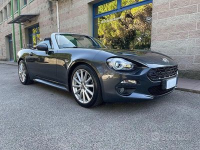 Usata Fiat 124 Spider Lusso 140 CV (102 kW) 2017 Grigio Cabrio