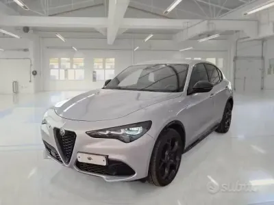 Usata Alfa Romeo Stelvio Veloce 209 CV (153 kW) 2024 Grigio SUV