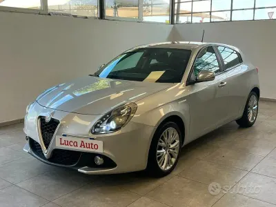Usata Alfa Romeo Giulietta 120 CV (88 kW) 2017 Grigio Utilitaria