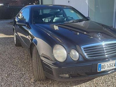 Usata Mercedes CLK320 160 CV (117 kW) 1996 Blu/azzurro Coupé