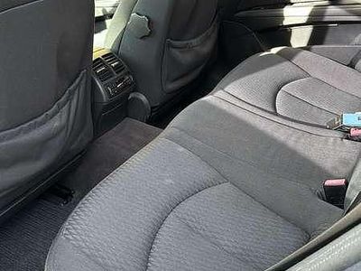 Usata Mercedes E220 Elegance 150 CV (110 kW) 2002 Berlina