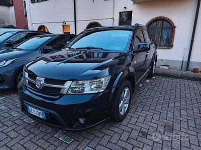 Usata Fiat Freemont Lounge 140 CV (102 kW) 2012 Blu SUV