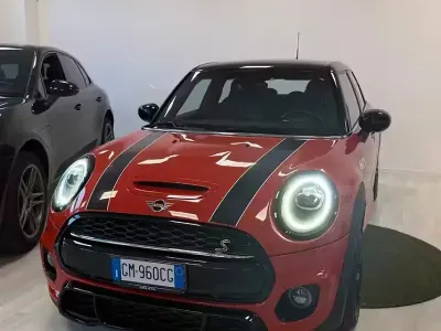 Usata Mini Cooper S 178 CV (130 kW) 2020 Arancione Utilitaria