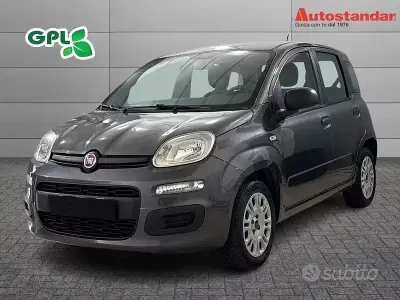 Usata Fiat Panda Easy 69 CV (50 kW) 2018 Grigio Utilitaria