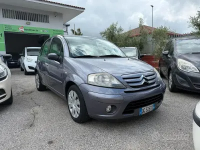 Używany Citroën C3 73 KM (53 kW) 2007 Purpurowy Sedan/Limuzyna