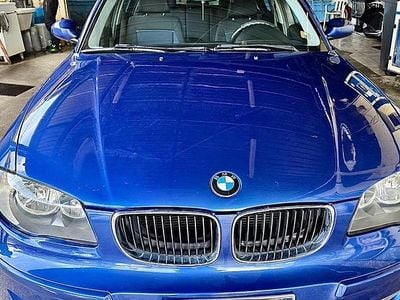 Usata BMW 118 2009 Blu Utilitaria