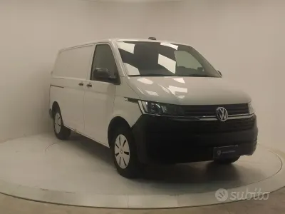 Usata VW T7 Business 110 CV (80 kW) 2024 Bianco Furgone
