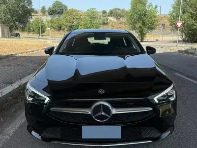 Usata Mercedes CLA180 136 CV (100 kW) 2023 Nero Coupé