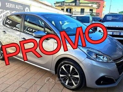 Usata Peugeot 208 Signature Sky 83 CV (61 kW) 2018 Grigio Utilitaria