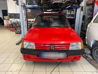Usata Peugeot 205 GTi 128 CV (94 kW) 1987 Rosso Berlina