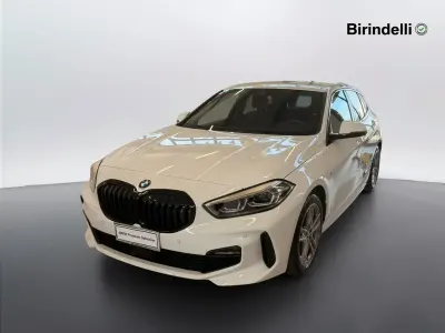 Usata BMW 118 M Sport 150 CV (110 kW) 2022 Alpin white pastello Monovolume