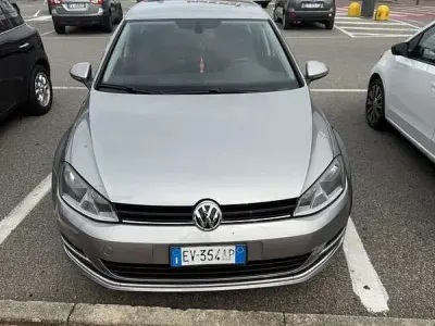 Usata VW Golf VII Comfortline 105 CV (77 kW) 2014 Grigio Berlina