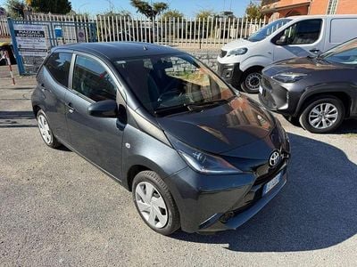 Usata Toyota Aygo 69 CV (50 kW) 2016 Grigio Utilitaria