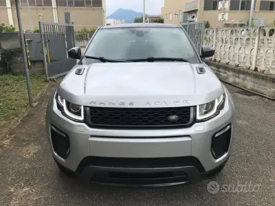Usata Land Rover Range Rover evoque 150 CV (110 kW) 2017 Argento SUV