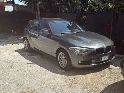 Usata BMW 118 Advantage 150 CV (110 kW) 2015 Utilitaria