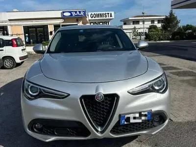 Usata Alfa Romeo Stelvio Veloce 209 CV (153 kW) 2021 SUV