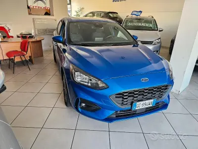 Usata Ford Focus ST-Line 120 CV (88 kW) 2020 Bluazzurro Berlina