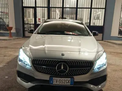 Käytetty Mercedes CLA200 Executive 136 HP (100 kW) 2019 Harmaa Sedan