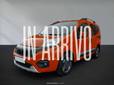Begagnad Fiat Qubo Trekking 95 HK (69 kW) 2017 Orange Minibuss