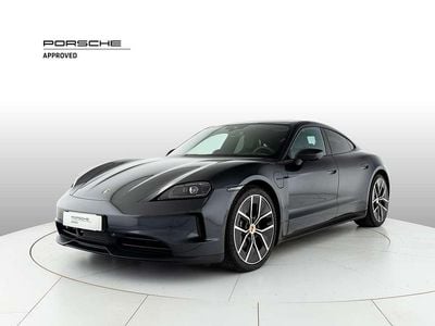 Usata Porsche Taycan Performance Package 319 kW (435 CV) 2024 Grigio vulcano metallizzato Berlina