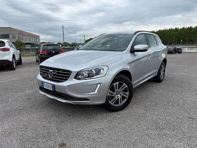 Usata Volvo XC60 Kinetic 181 CV (133 kW) 2014 Argento SUV
