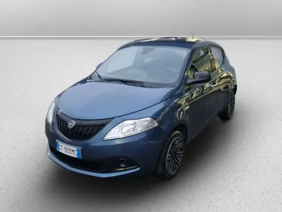 Usata Lancia Ypsilon S 70 CV (51 kW) 2024 Blu/azzurro Utilitaria