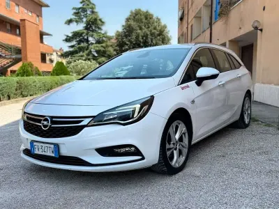 Usata Opel Astra S 110 CV (80 kW) 2019 Bianco Station wagon